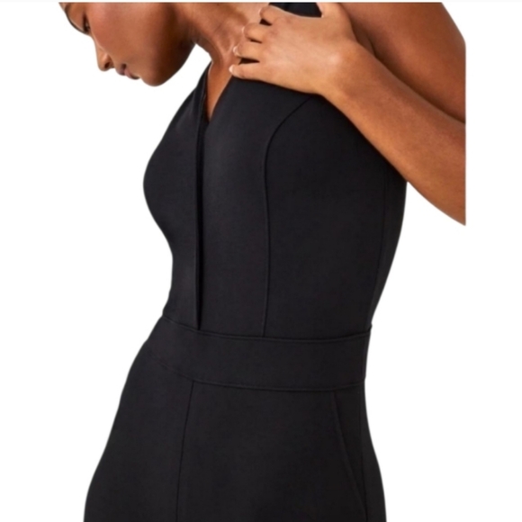 SPANX Perfect Sleeveless Jumpsuit Classic Black Ponte Flare Leg V-neck Slimming - Picture 6 of 16